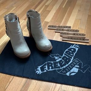 Freebird Hermosa ice distressed